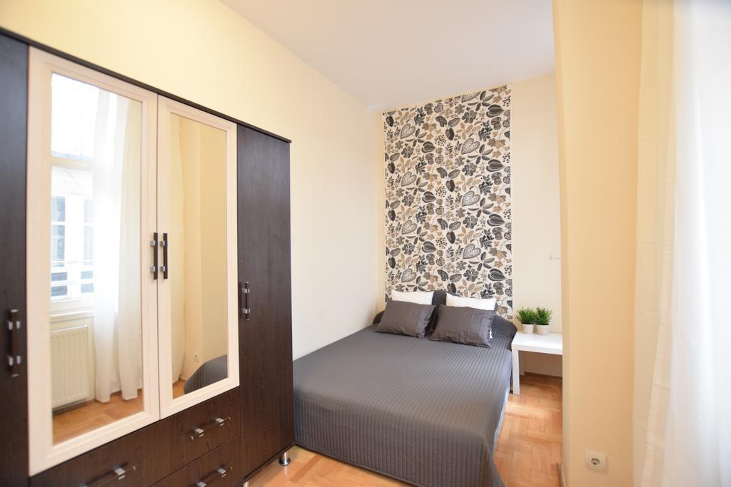 בודפשט Budget Apartment By Hi5 - Feherhajo מראה חיצוני תמונה